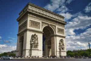 السياحة في باريس -برج ايفل -قوس النصر ، باريس Arc De Triomphe